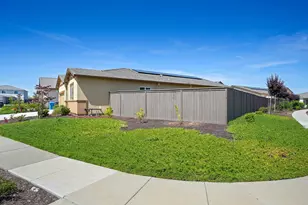 1398 Elkins Cir, Olivehurst, CA 95961 - Photo 3