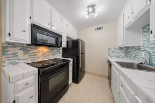 3660 W Benjamin Holt Dr, Stockton, CA 95207 - Photo 13