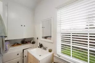 1812 El Monte Ave, Sacramento, CA 95815 - Photo 43
