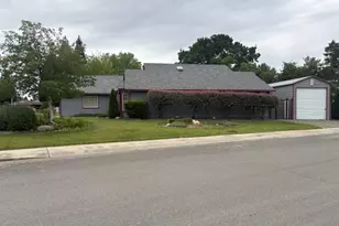 1419 Johnathan Dr, Yuba City, CA 95993 - Photo 3