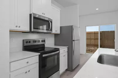 817 Helmsley Lane, Patterson, CA 95363 - Photo 5