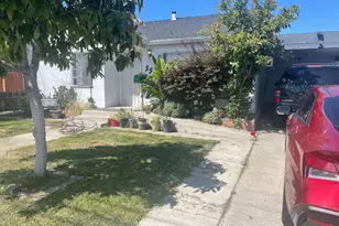 559 S Veach Ave, Manteca, CA 95337 - Photo 3
