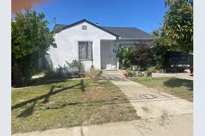 559 S Veach Avenue, Manteca, CA 95337 - Photo 1
