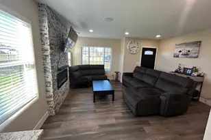 1458 Buttercup Ln, Olivehurst, CA 95961 - Photo 9