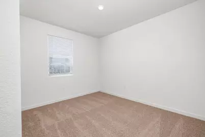 949 S Rossi Avenue, Stockton, CA 95215 - Photo 11
