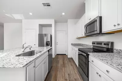 935 S Rossi Avenue, Stockton, CA 95215 - Photo 3