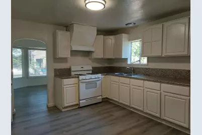 411 Alturas Avenue, Modesto, CA 95351 - Photo 5