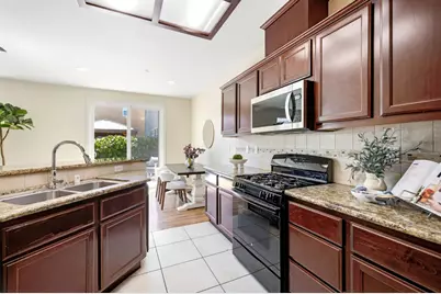 7461 Hither Way, Sacramento, CA 95822 - Photo 9