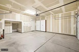 7461 Hither Way, Sacramento, CA 95822 - Photo 25