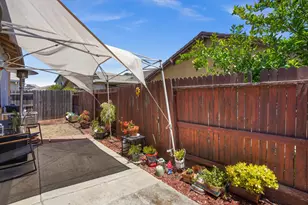 7545 Sun Willow Ln, Sacramento, CA 95823 - Photo 9