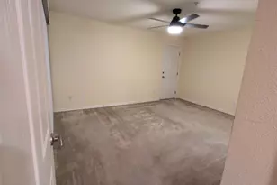 4900 Dover Ln, Sacramento, CA 95842 - Photo 43