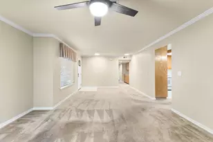 4900 Dover Ln, Sacramento, CA 95842 - Photo 11