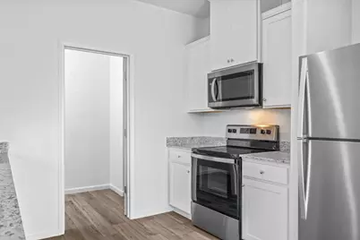930 S Rossi Avenue, Stockton, CA 95215 - Photo 5