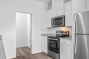 930 S Rossi Ave, Stockton, CA 95215 - Photo 5