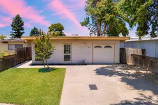 924 Del Oro Pl, Woodland, CA 95695 - Photo 1