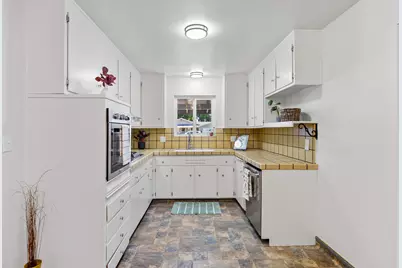 301 Rosa Avenue, Winters, CA 95694 - Photo 11