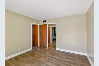 10401 Hollydale Way, Rancho Cordova, CA 95670 - Photo 21