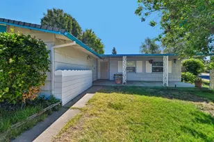 10401 Hollydale Way, Rancho Cordova, CA 95670 - Photo 3