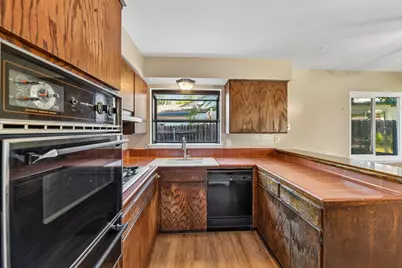 10401 Hollydale Way, Rancho Cordova, CA 95670 - Photo 9