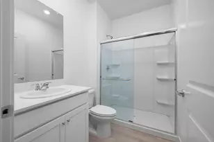 812 Helmsley Ln, Patterson, CA 95363 - Photo 13