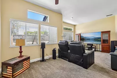 7817 Wymark Drive, Elk Grove, CA 95758 - Photo 9