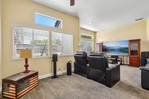 7817 Wymark Dr, Elk Grove, CA 95758 - Photo 9