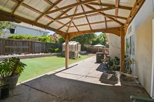 7817 Wymark Dr, Elk Grove, CA 95758 - Photo 3