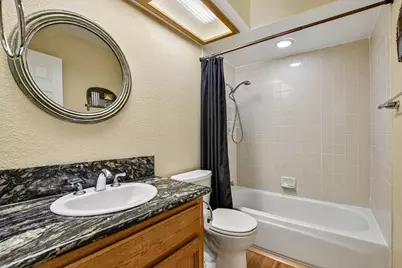 7817 Wymark Drive, Elk Grove, CA 95758 - Photo 13
