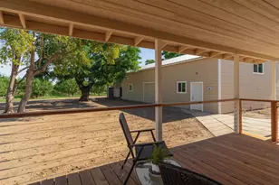 401 N Indiana Ave, Modesto, CA 95357 - Photo 5