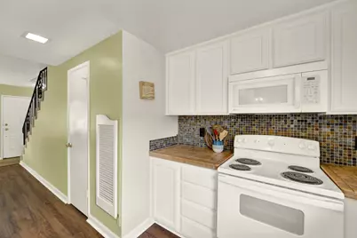 5010 Glide Drive #4, Davis, CA 95618 - Photo 9