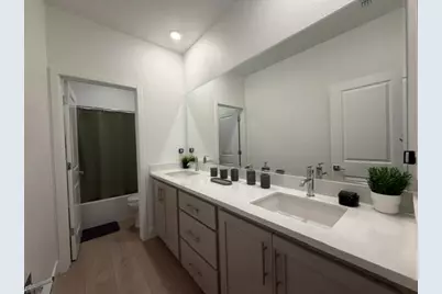 300 Birch Ranch Way, Patterson, CA 95363 - Photo 9