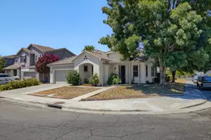 1893 Hardy Dr, Woodland, CA 95776 - Photo 3