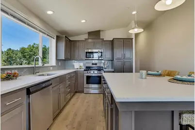 12220 Meadow View Way, Rough and Ready, CA 95975 - Photo 9