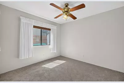 1724 Amber Leaf Way, Lodi, CA 95242 - Photo 17