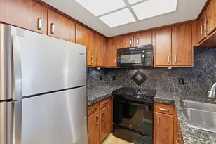 2581 Fulton Square Ln, Sacramento, CA 95821 - Photo 9