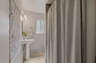 203 Anderson Ave, Winters, CA 95694 - Photo 23