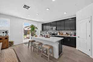 981 Carbahal St, Winters, CA 95694 - Photo 3