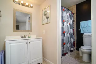 8348 Arroyo Vista Dr, Sacramento, CA 95823 - Photo 15