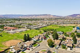 1012 Hillview Ln, Winters, CA 95694 - Photo 3