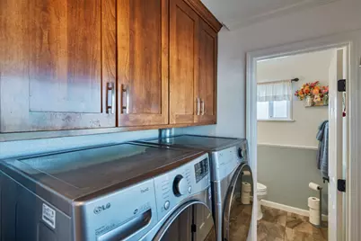 8655 Bader Road, Elk Grove, CA 95624 - Photo 37