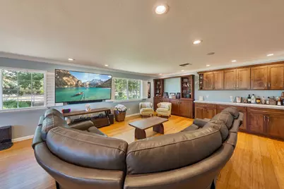 8655 Bader Road, Elk Grove, CA 95624 - Photo 5