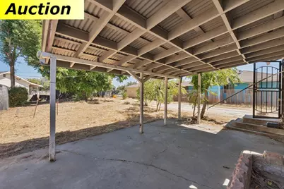 2504 Hawthorne Street, Sacramento, CA 95815 - Photo 27