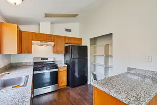 2729 Toy Ave, Sacramento, CA 95822 - Photo 11