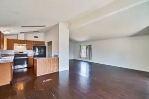 2729 Toy Ave, Sacramento, CA 95822 - Photo 9
