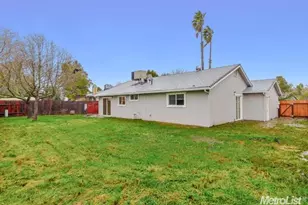 7522 Bowen Cir, Sacramento, CA 95822 - Photo 13