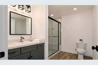 423 E Lodi Avenue, Lodi, CA 95240 - Photo 23