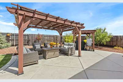 2301 Redhaven Street, Linda, CA 95901 - Photo 31