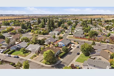 2 Rosto Court, Sacramento, CA 95823 - Photo 13