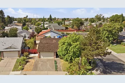 2 Rosto Court, Sacramento, CA 95823 - Photo 5