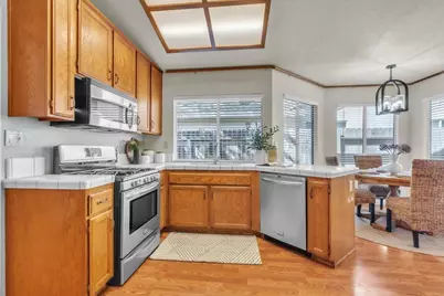 5923 Palm Springs Court, Elk Grove, CA 95758 - Photo 9
